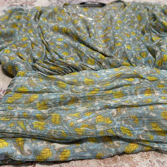 Zara - Chiffon Paisley Pattern Cropped Blouse - Picture 4 of 8